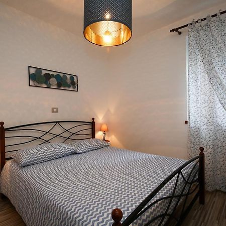 Apartments Fiora เปรมันตูรา ภายนอก รูปภาพ