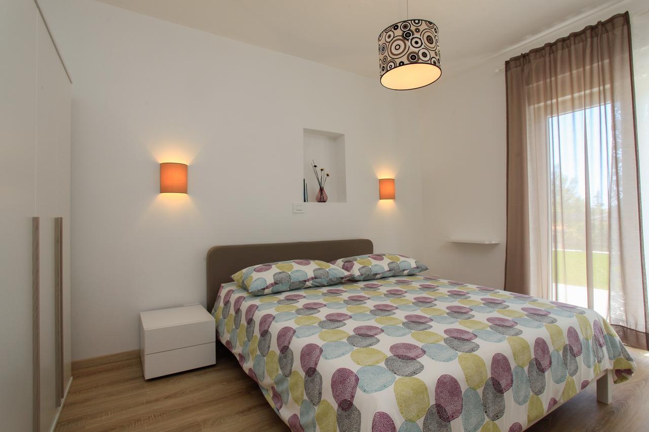 Apartments Fiora เปรมันตูรา ภายนอก รูปภาพ