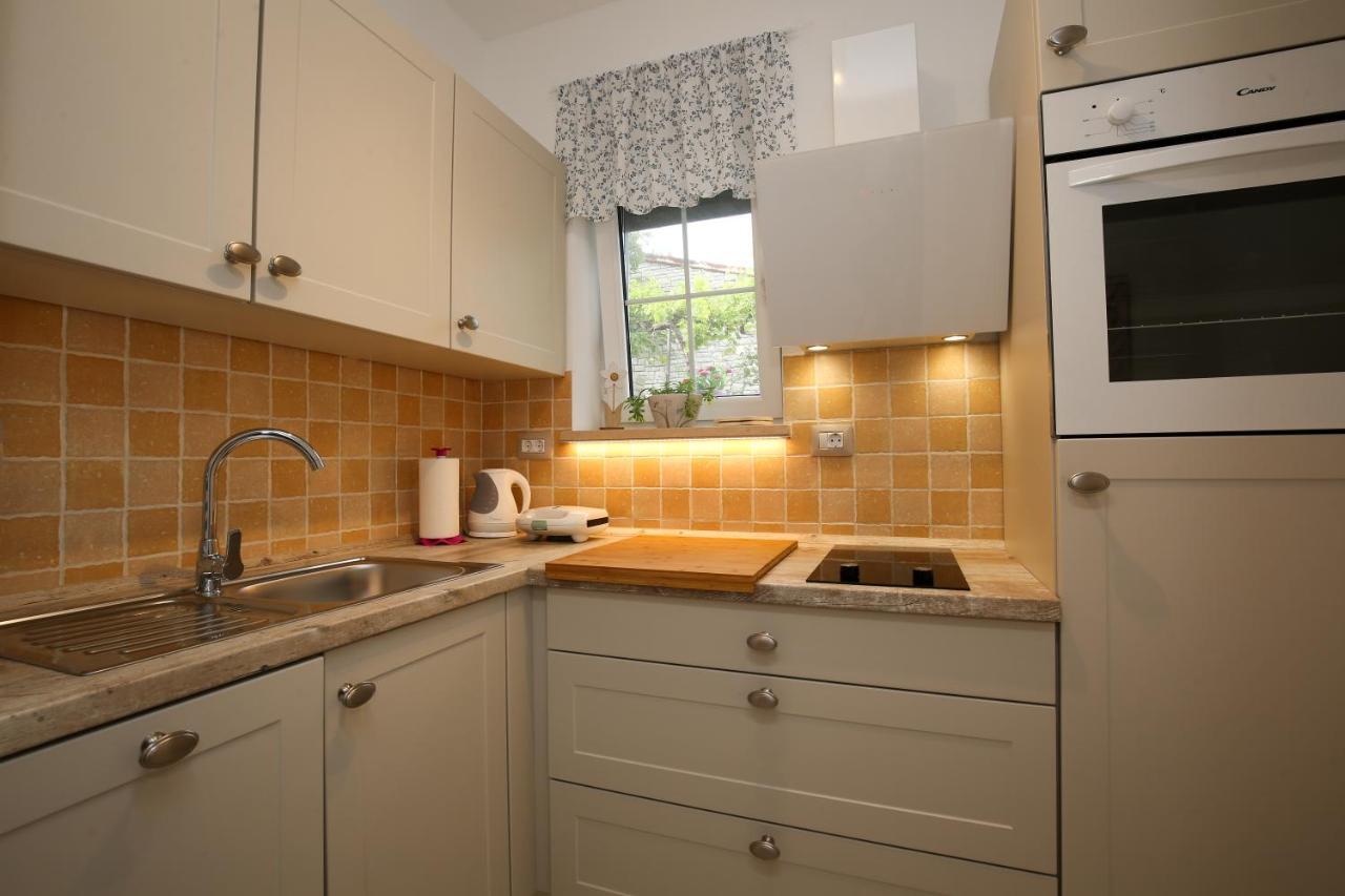 Apartments Fiora เปรมันตูรา ภายนอก รูปภาพ